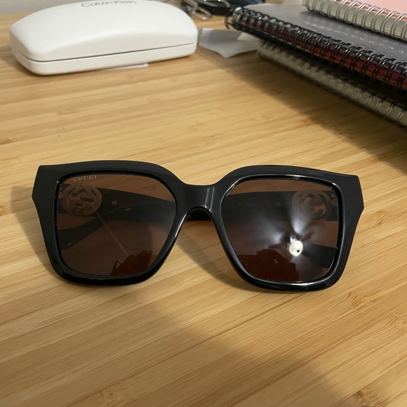 Gucci GG1023S 005 With Detachable Chain